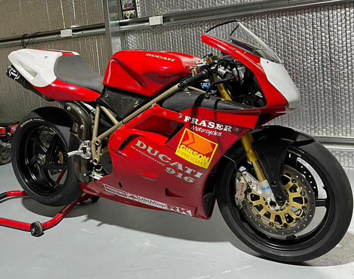 Ducati 916 racer