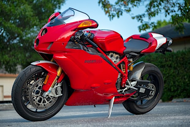 Ducati 999R