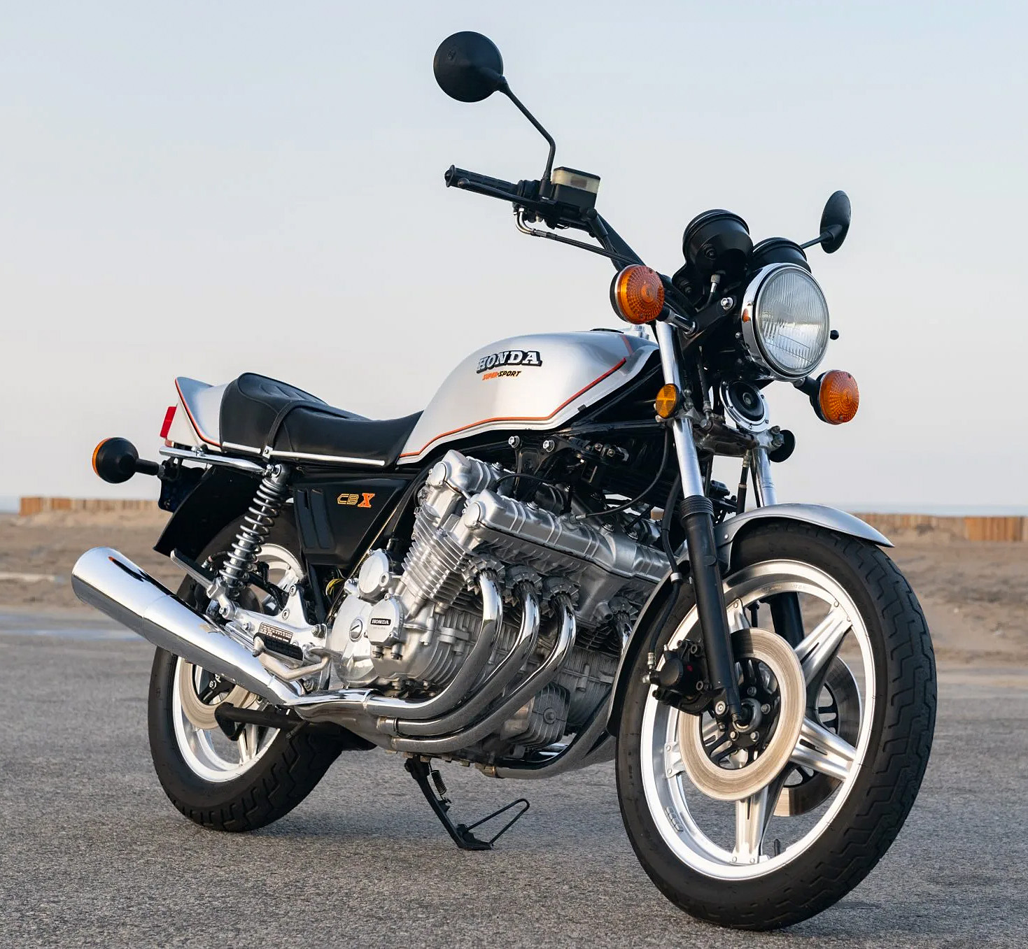 Honda
              CBX1000