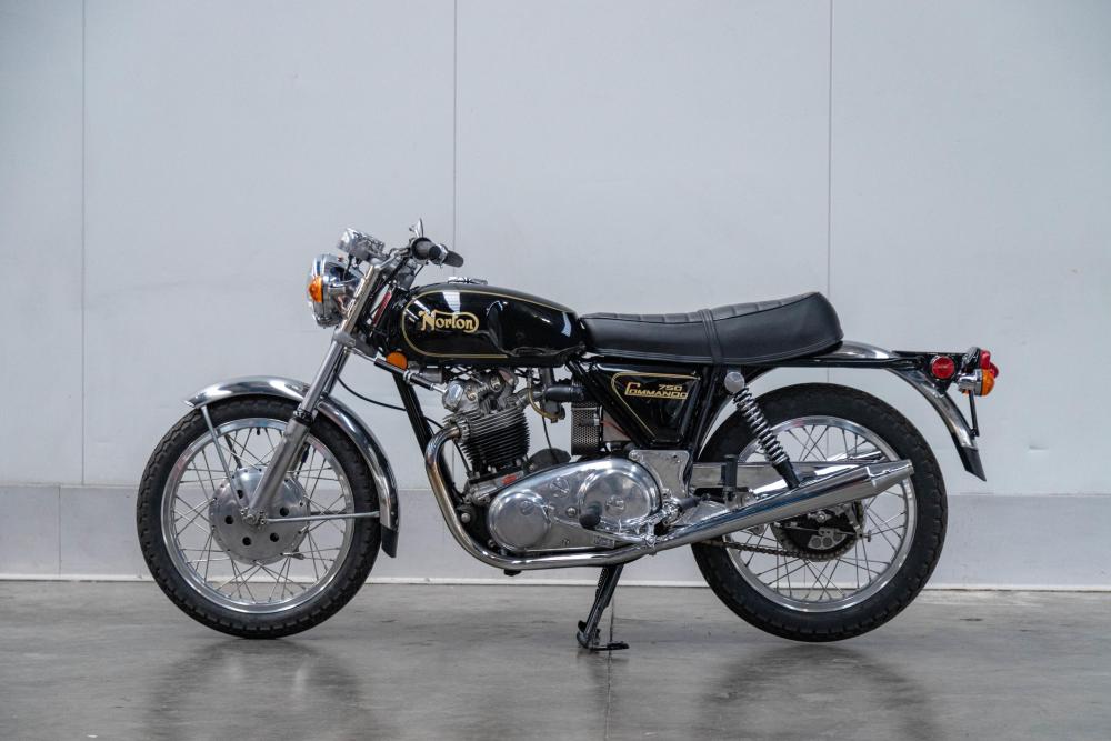 norton commando 750