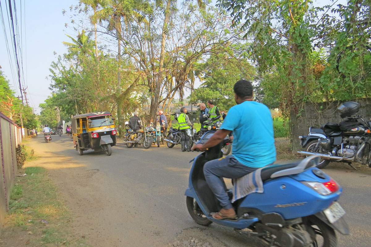 kerala bike
              tours