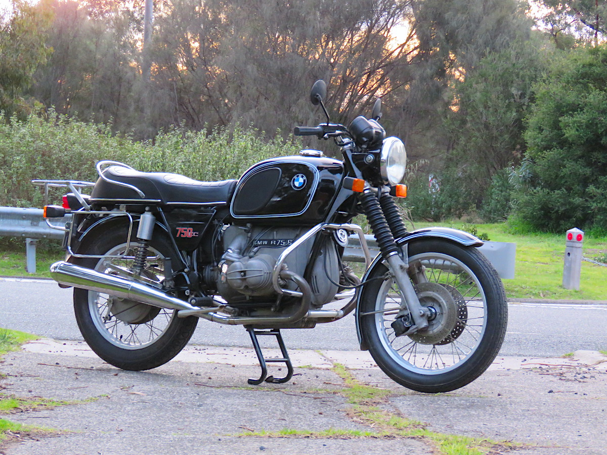 BMW
                R75-6 GA