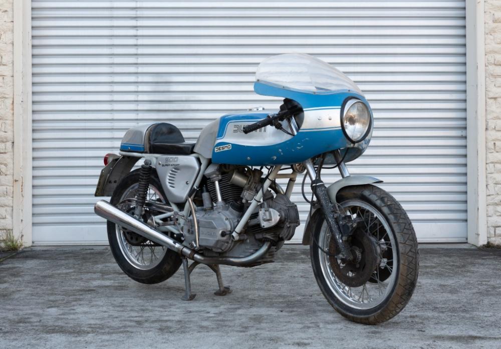 ducati
              900ss