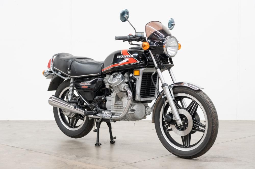 Honda
              CX500B