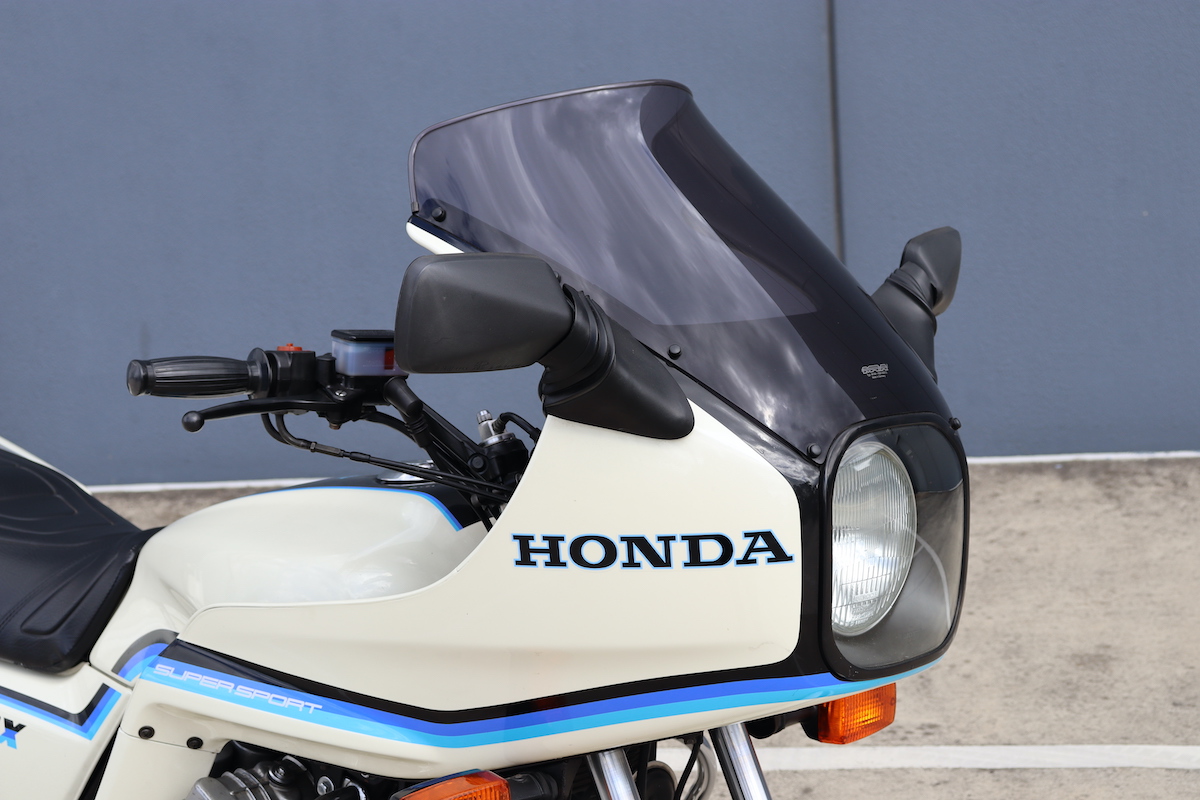 honda
              cbx1000C