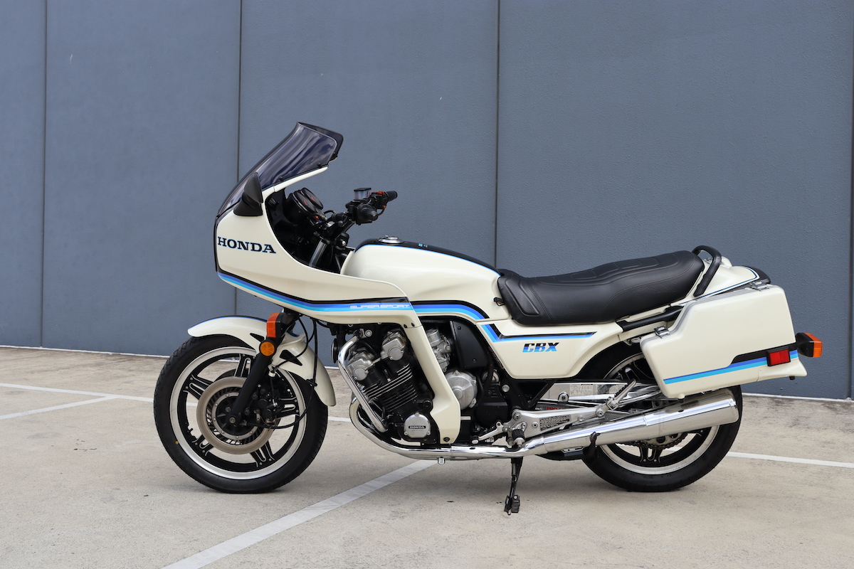 honda
              cbx1000C