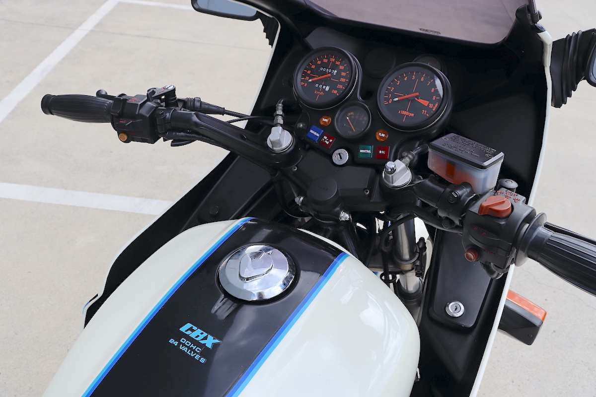 honda
              cbx1000