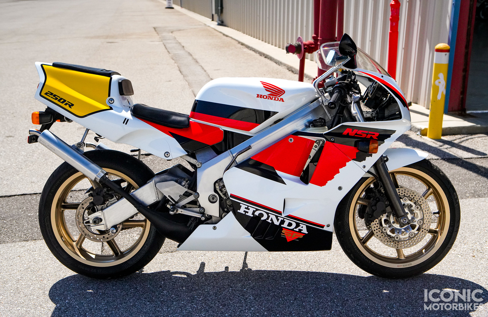 Honda
              NSR250R SP