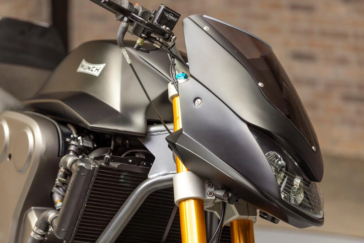 Munch
              Mammut 2000