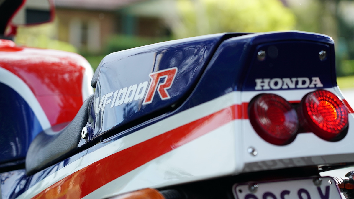 honda
              vf1000r