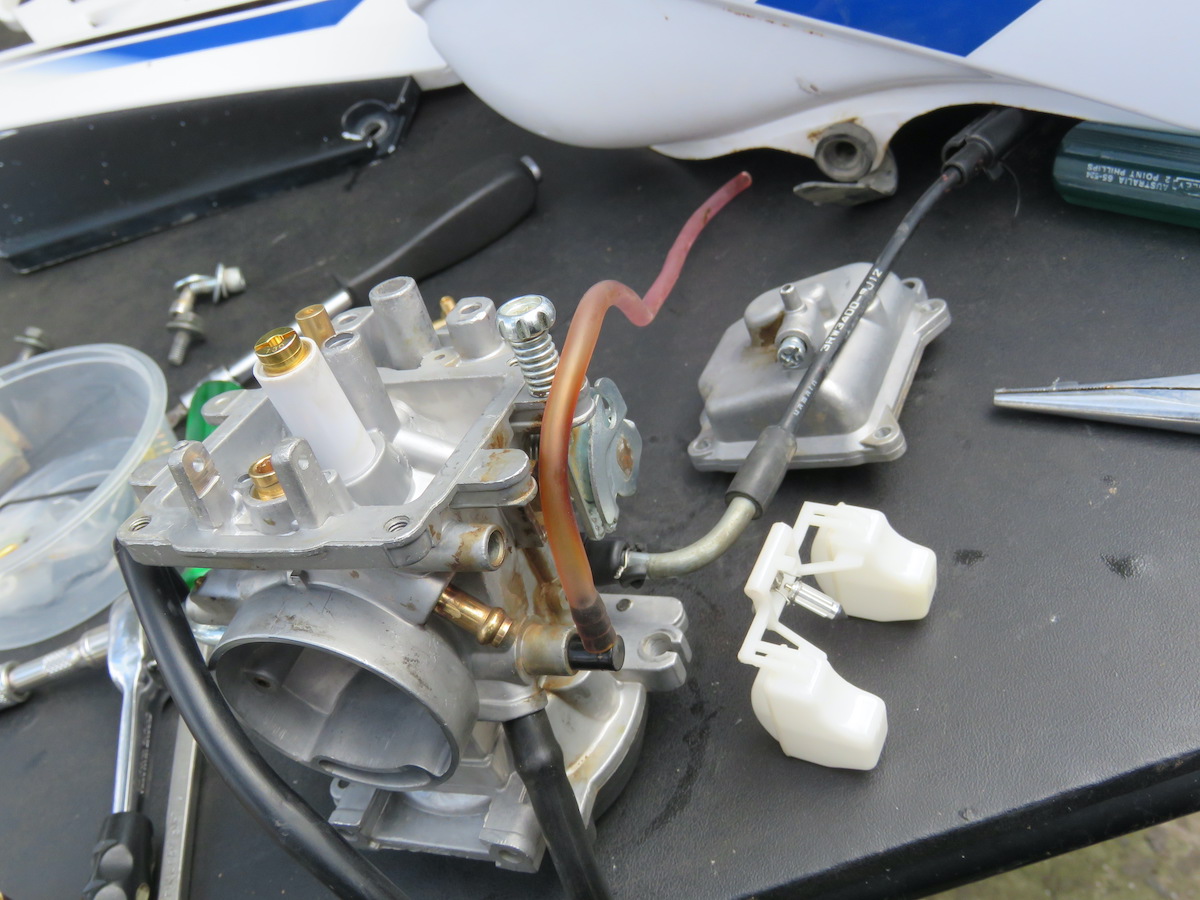 Yamaha
              xt225