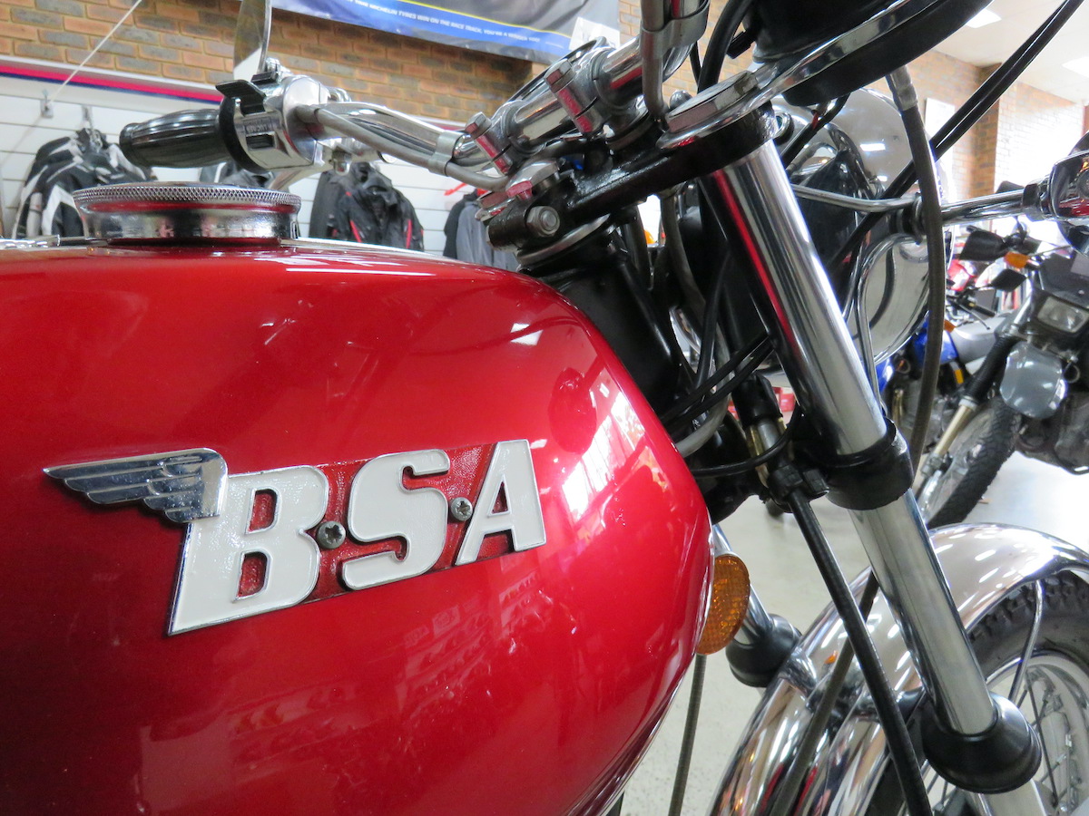 BSA A65L Lightning 650