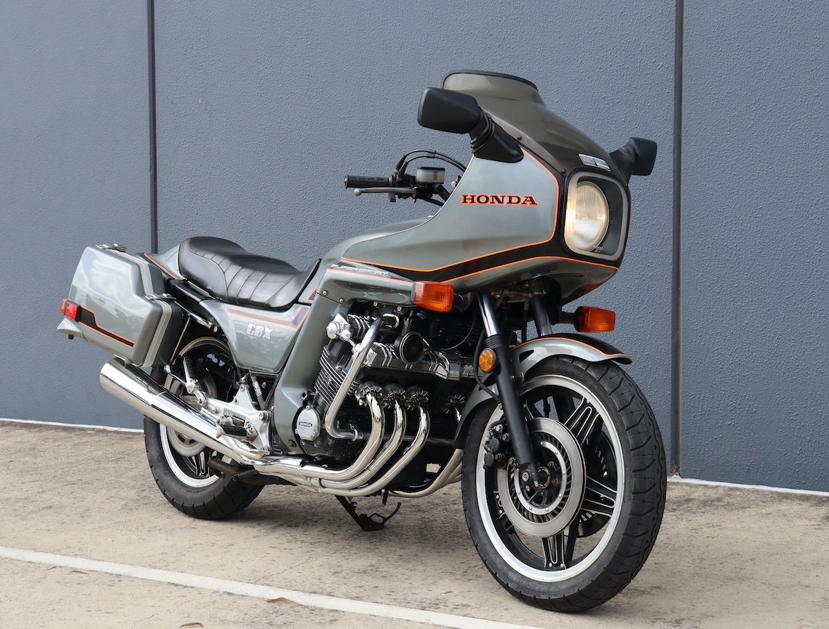 Honda
              CBX1000B
