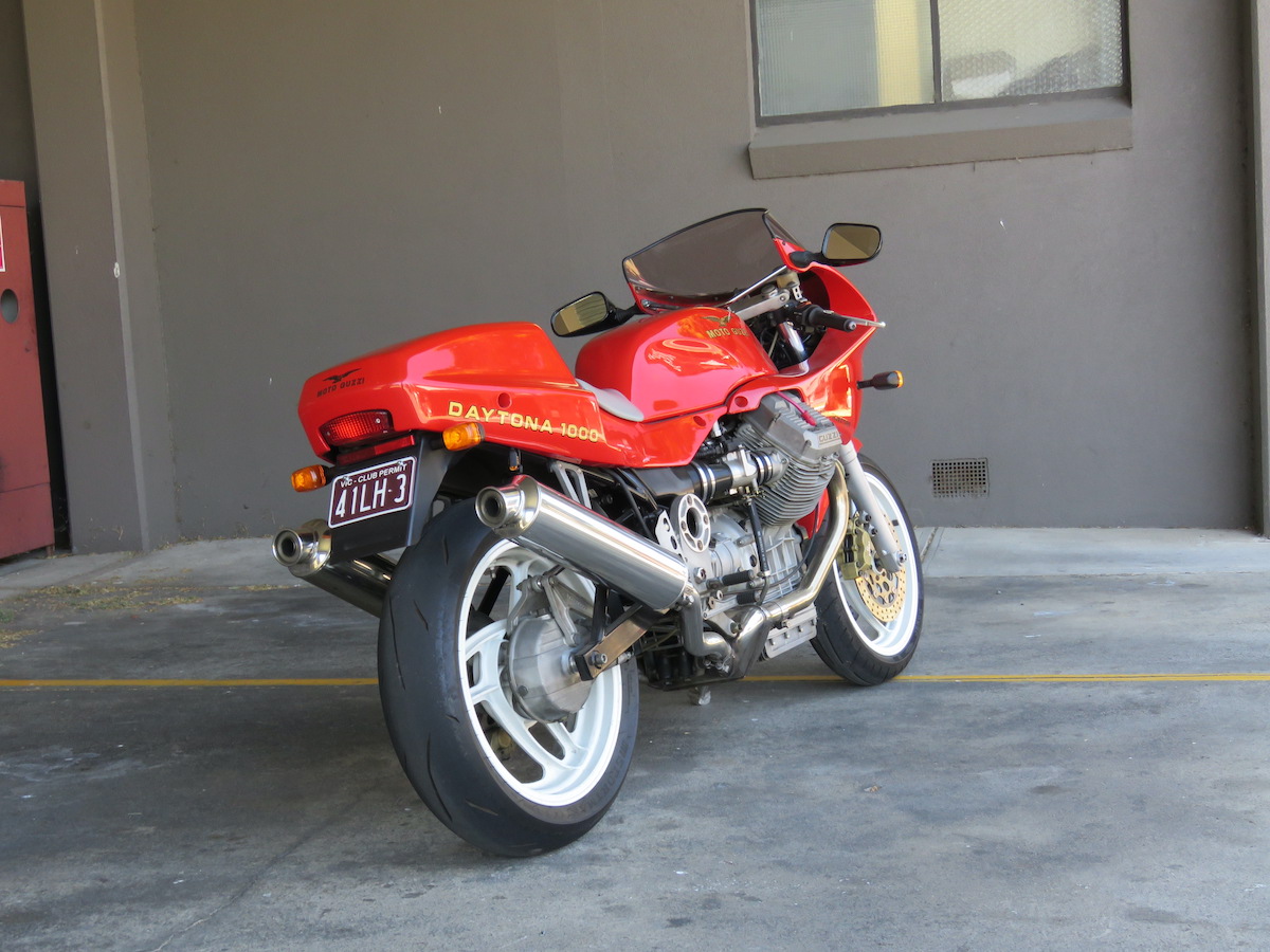 moto guzzi daytona
