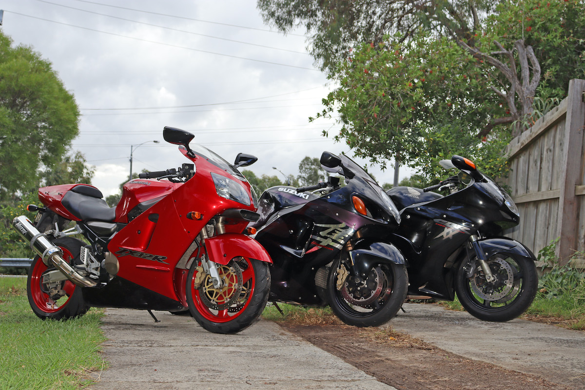 speed
              kings- baklackbu=ird zx-12r hayabusa