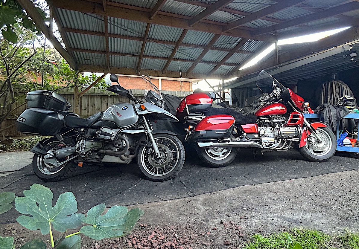BMW R1150GS and Honda Valkyrie Interstate