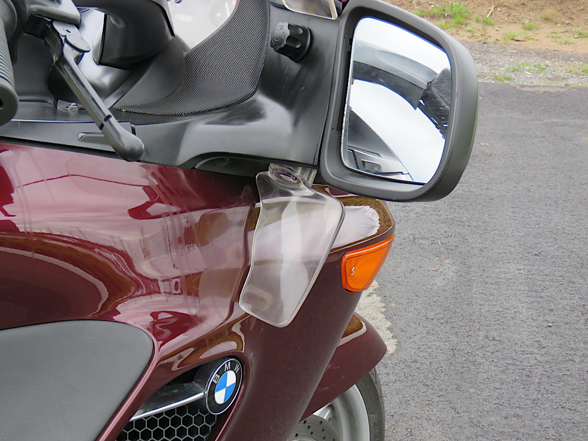 bmw aero
              flaps